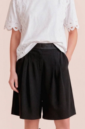 LouisaGO Shorts, Black