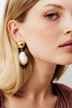 Big Organic Pearl Earring, Pearl