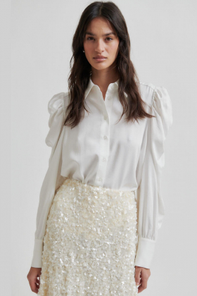 Samanta Shirt, Tofu